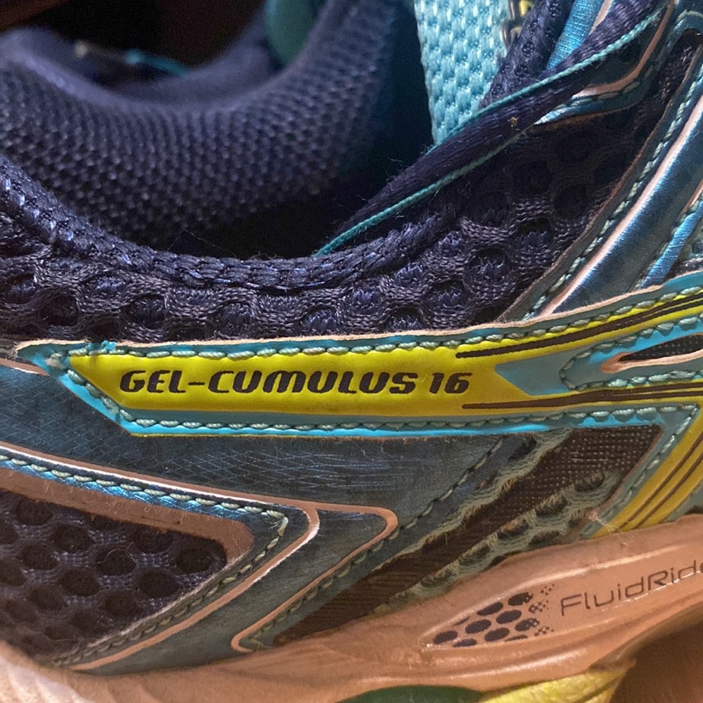 ASICS Running Shoes - Picture 4 of 4